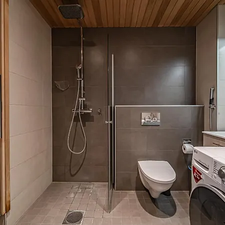 Tunturinlaita D1, Ski-In Ski-Out With Private Hot Tub, Levi Center By Aavalevi
